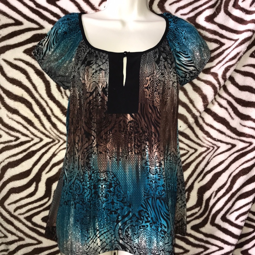 Perseption concept brown Black and Blue top 💕
